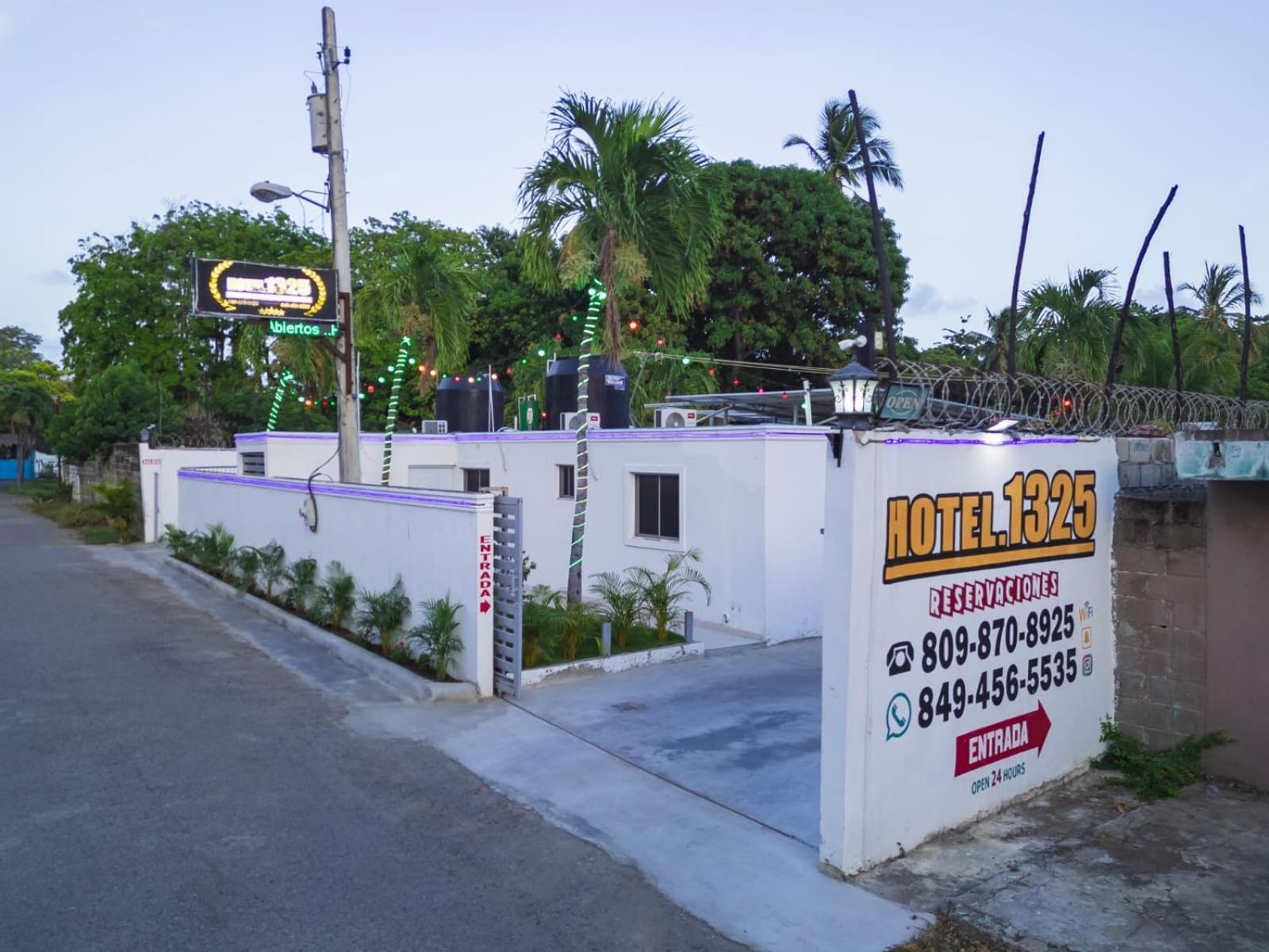 Hotel1325 Bani Exterior photo