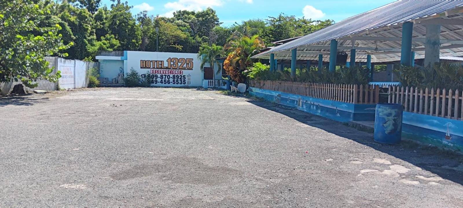 Hotel1325 Bani Exterior photo
