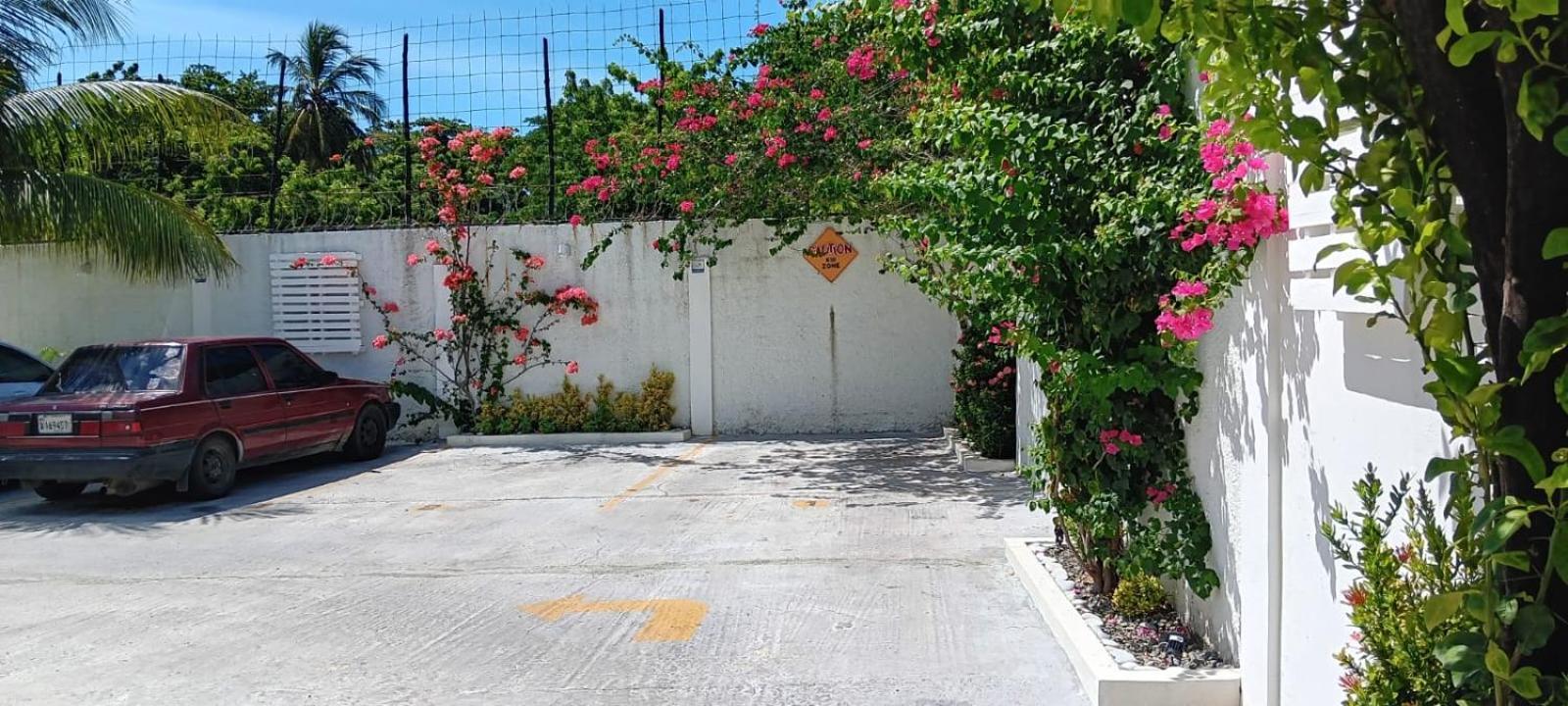 Hotel1325 Bani Exterior photo